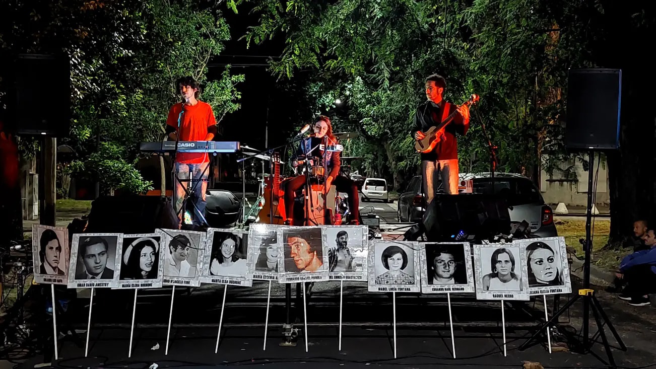 feriantes Pasó el 4° Festival Callejero por la Memoria en Barriletes