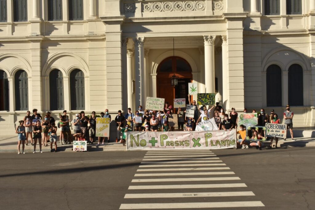 xiomara-medrano-2-1024x682 Paraná se suma a la Marcha Mundial de la Marihuana