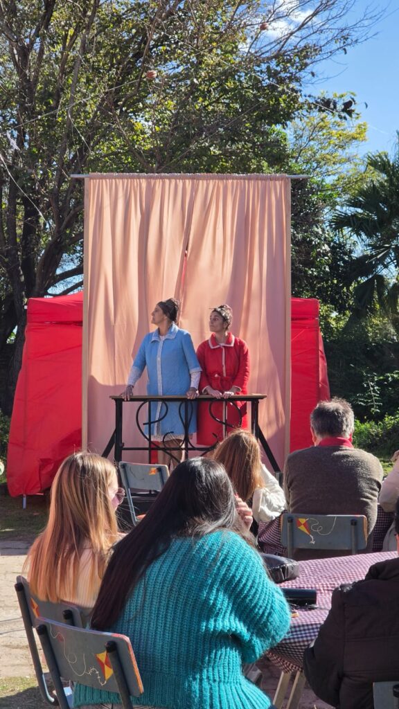 WhatsApp-Image-2026-06-28-at-2.25.52-PM-576x1024 Cierre del ciclo Teatro de Otoño en el patio